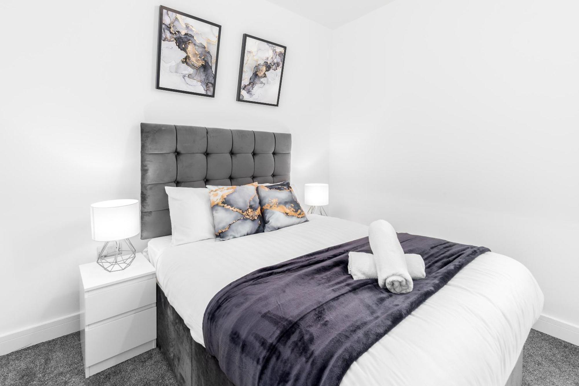 Stylish 2 Bedroom Apartment - Balcony - Secure Parking - Top Rated - 5Mc Birmingham Kültér fotó